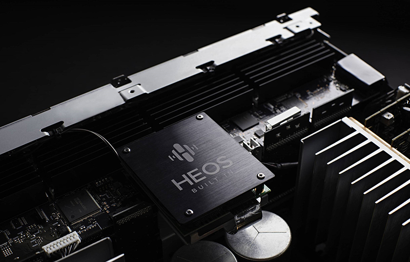 Amply Denon AVC-A1H tích hợp công nghệ HEOS thiết lập âm thanh đa phòng