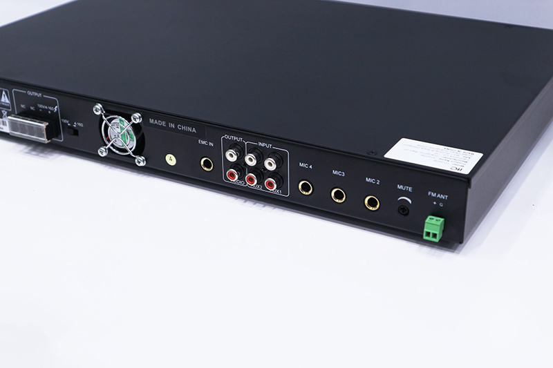 giá của Amply ITC TD-240B