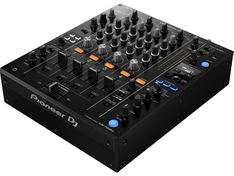 thiết kế của bộ trộn djm pioneer 750 mk2
