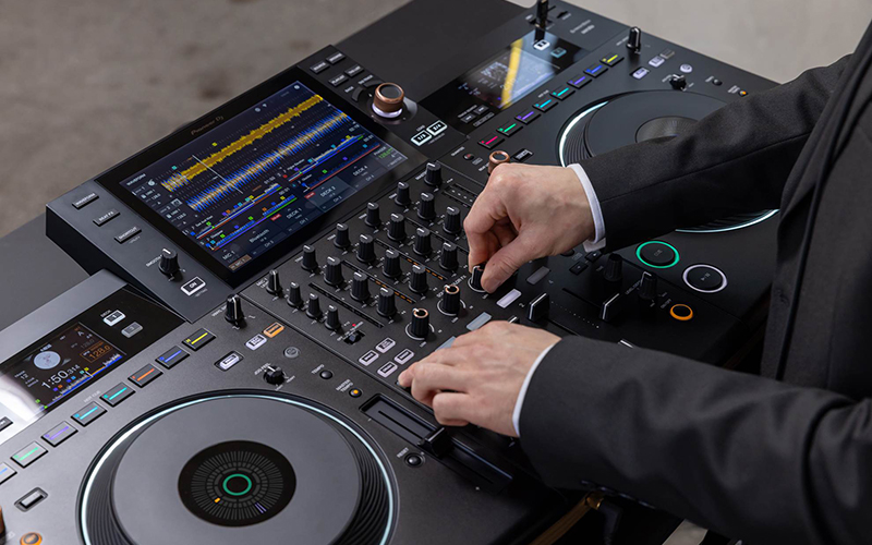 chất lượng âm thanh của bàn dj Pioneer XDJ Opus - Quad