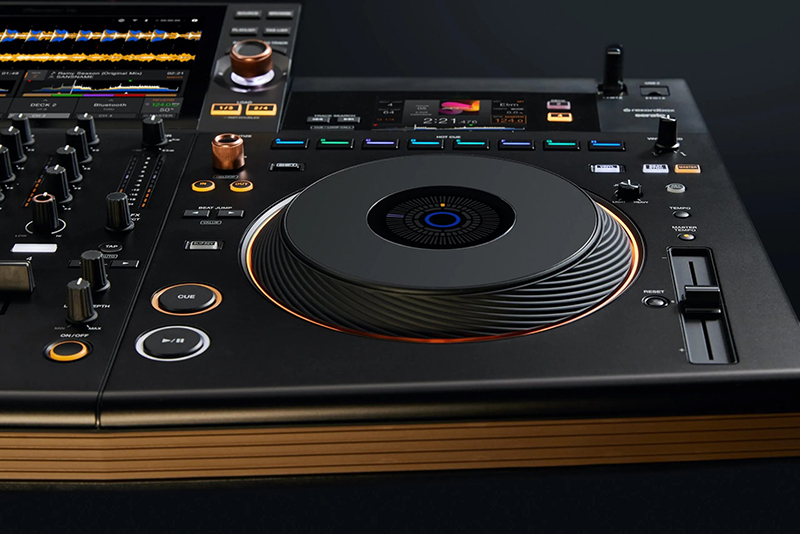 khả năng trình diễn của bàn dj Pioneer XDJ Opus - Quad