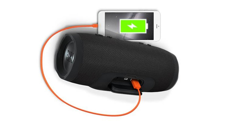 sạc loa bluetooth đúng cách