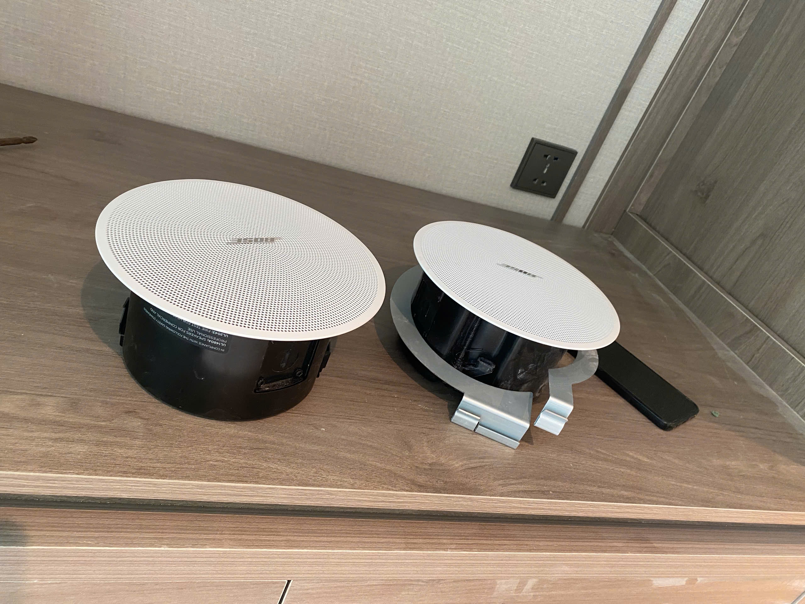 [Công trình] Dàn loa âm trần Bose Designmax DM2C-LP